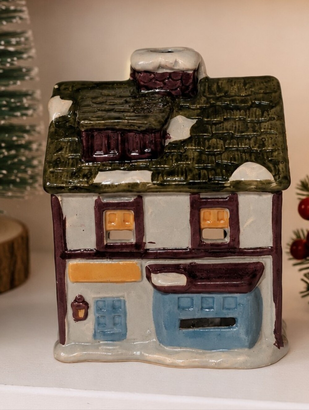 Vintage Ceramic Cottage Tea Light House / Miniature Village House Decor